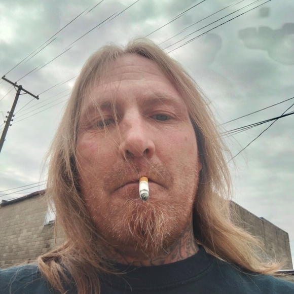 Meet your Posher, Dennis - Picture 1 of 1